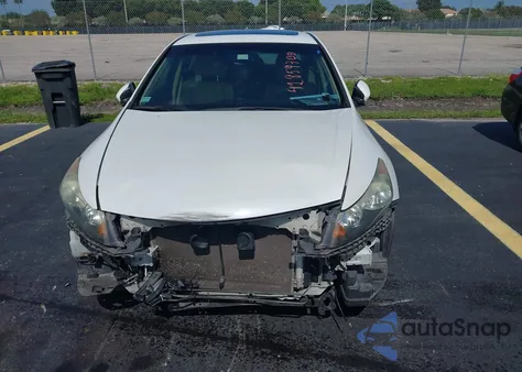 2012 Honda Accord 3.5 Ex-L from USA, damaged, VIN 1HGCP3F81CA031197